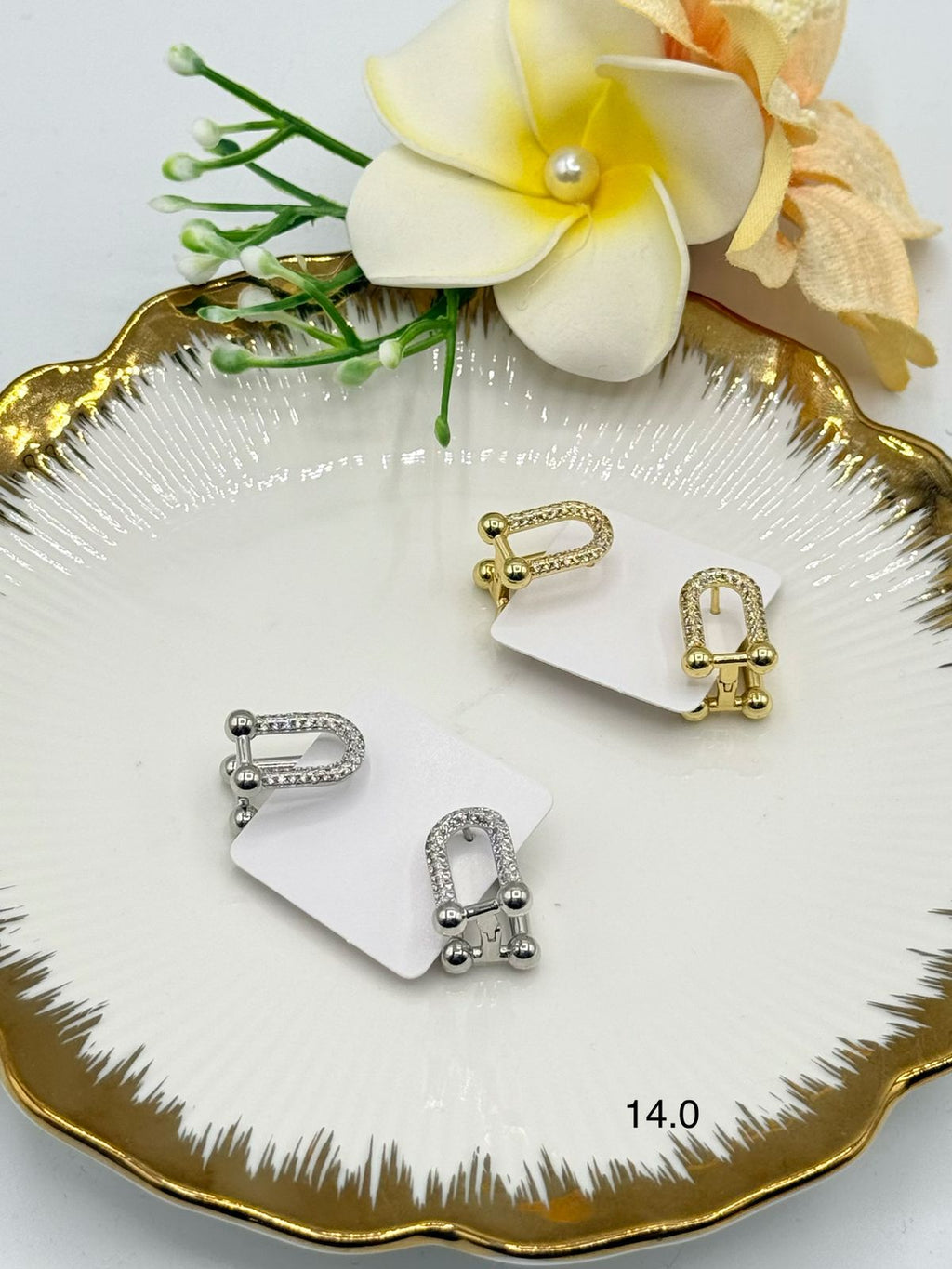 ARETES AISHA